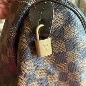 Louis Vuitton Speedy 35
